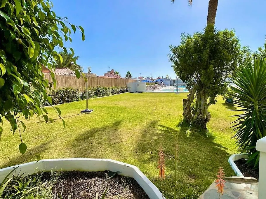 Tamaran 102 - Los Campos - Lux Garden Apt Near Dunes, Quiet-Central-Renovated San Bartolomé