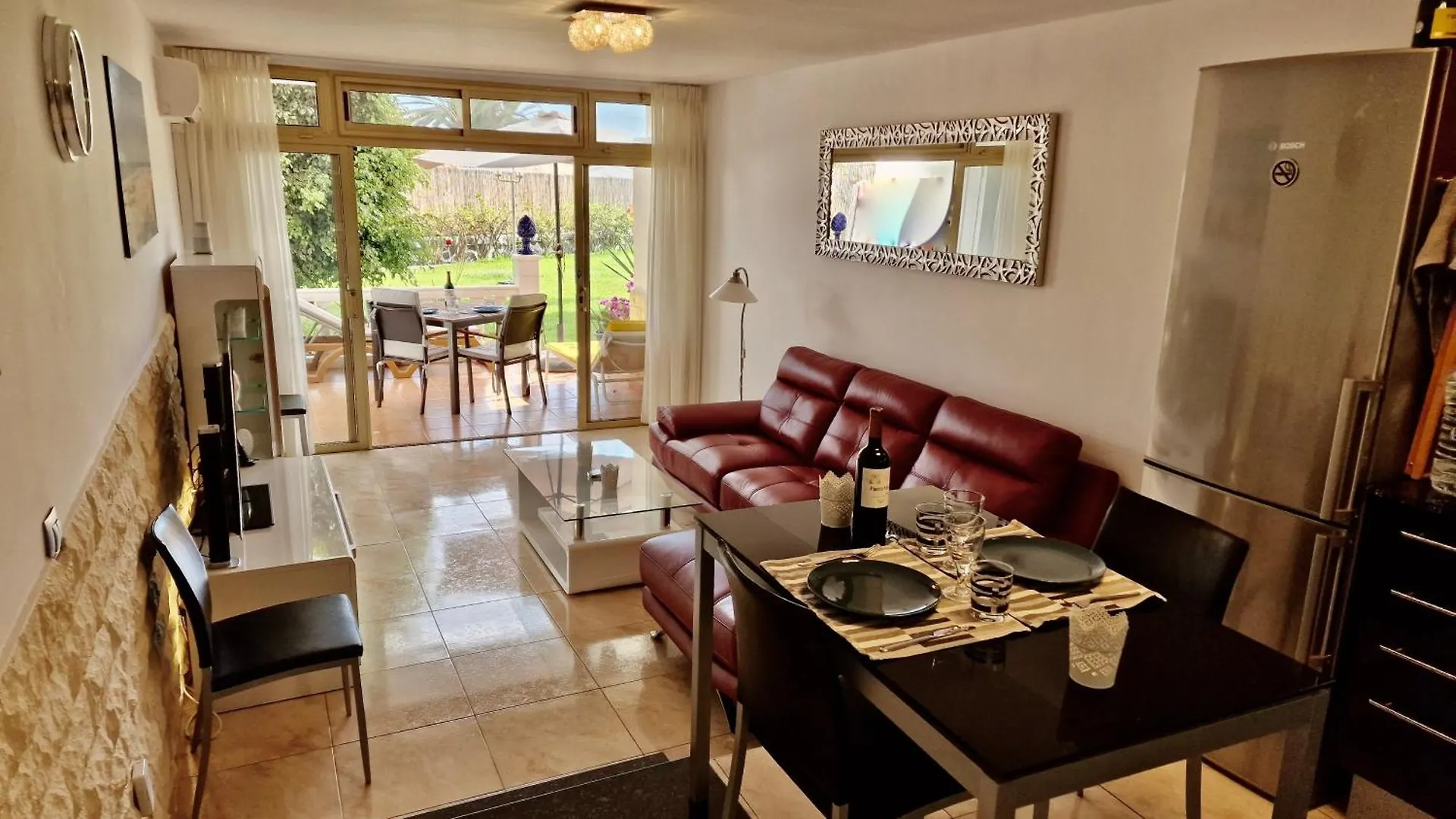 Tamaran 102 - Los Campos - Lux Garden Apt Near Dunes, Quiet-Central-Renovated San Bartolomé