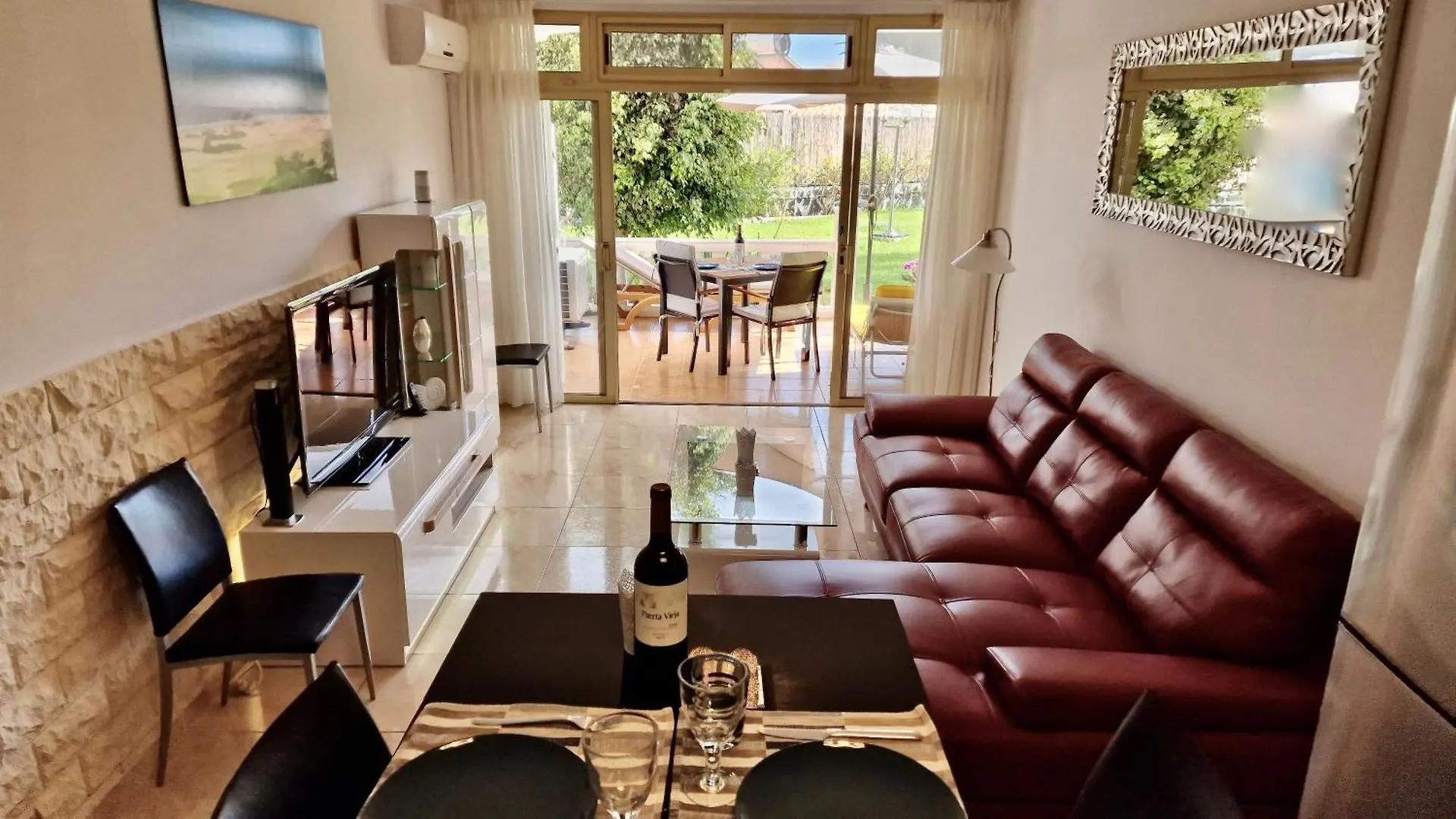 Apartman Tamaran 102 - Los Campos - Lux Garden Apt Near Dunes, Quiet-Central-Renovated San Bartolomé